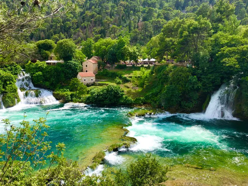 Moving to Croatia in 2026: Digital Nomad Visa, Eurozone Reality & Coastal Rent