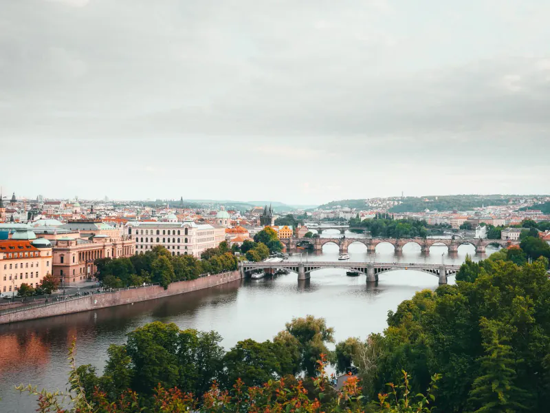 Moving to Czechia in 2026: Zivno Freelance Visa, Flat Tax & Prague Rents