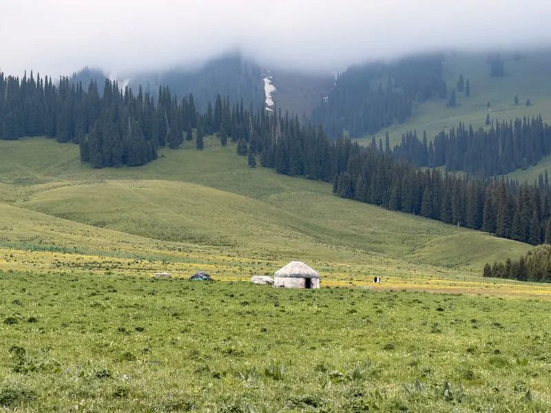 Moving to Kyrgyzstan in 2026: 10% Flat Tax, Digital Nomad Route, and $250 Rents