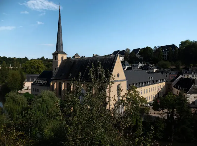 Moving to Luxembourg in 2026: €68k+ Median Salary, Free Transit & Rent Reality