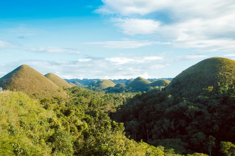 Moving to the Philippines in 2026: SRRV Age Drops to 40, $20k Deposit, and $700 Rent