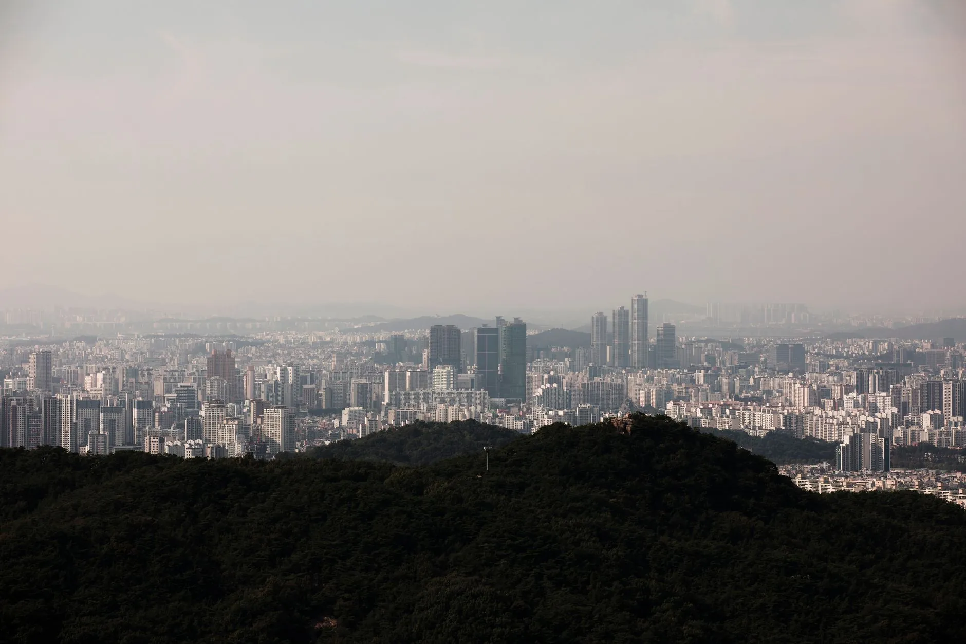 Moving to South Korea in 2026: The No-Nonsense Nomad Guide
